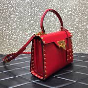 Valentino small Rockstud alcove grainy calfskin handbag in red 22cm - 3
