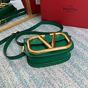 Valentino small Supervee crossbody calfskin bag in green 18cm - 4