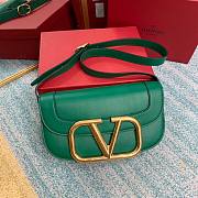 Valentino Supervee crossbody calfskin bag in green 26.5cm - 1