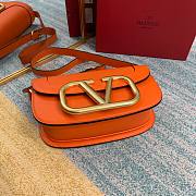 Valentino Supervee crossbody calfskin bag in orange 26.5cm - 2