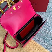 Valentino Supervee crossbody calfskin bag in pink 26.5cm - 4