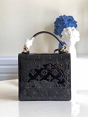 LV Spring street monogram vernis leather in black M90375 17cm - 2