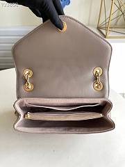 LV New Wave Chain Bag MM in taupe M58550 24cm - 6