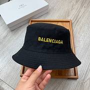 Balenciaga two sided bucket hat in yellow - 4