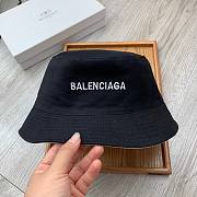 Balenciaga two sided bucket hat in white - 4