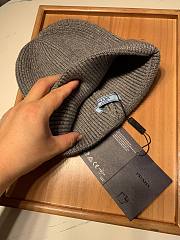 Prada wool hat in gray - 4