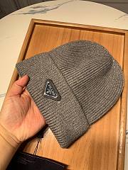 Prada wool hat in gray - 2