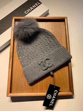 Chanel wool hat in gray