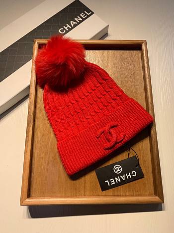 Chanel wool hat in red