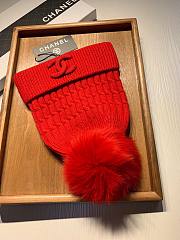 Chanel wool hat in red - 4