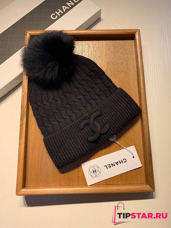 Chanel wool hat in black - 1