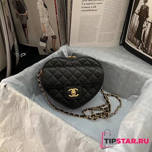 Chanel Heart-shaped flap bags in black AS2060 20cm - 1