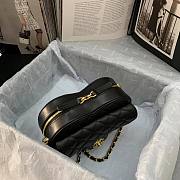 Chanel Heart-shaped flap bags in black AS2060 20cm - 6