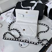 Chanel small Flap bag lambskin in white/black hardware AP0957 20cm - 3