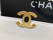Chanel Mini Flap Bag Lambskin & Gold Metal In White 17cm - 2