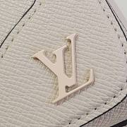 LV new Flap messenger taiga leather in white M30813 28.3cm - 6