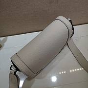 LV new Flap messenger taiga leather in white M30813 28.3cm - 5