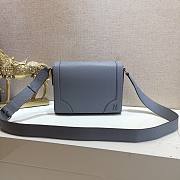 LV new Flap messenger taiga leather in gray M30808 28.3cm - 1