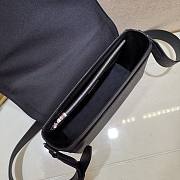 LV new Flap messenger taiga leather in black M30813 28.3cm - 5