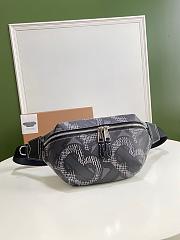 Burberry Sonny bum bag monogram print E-canvas black 16cm - 1