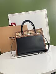 Burberry small Title bag small leather and vintage check two-handle 32cm - 1