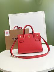 Burberry mini Title bag leather two-handle in red 26cm - 1