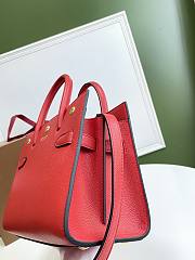 Burberry mini Title bag leather two-handle in red 26cm - 4