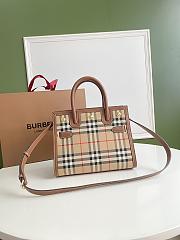 Burberry mini Title bag small vintage check two-handle 26cm - 1