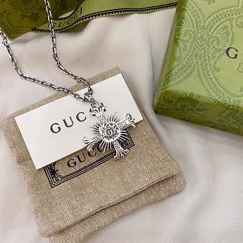 Gucci necklace 002