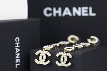 Chanel Coco earring
