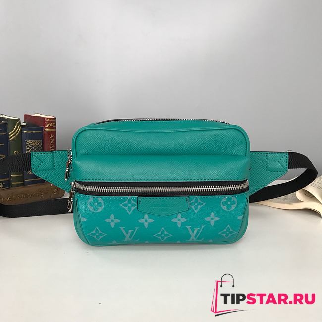 LV Outdoor bumbag taigarama green M30245 21cm - 1