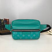 LV Outdoor bumbag taigarama green M30245 21cm - 1