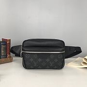 LV Outdoor bumbag taigarama black M30245 21cm - 1