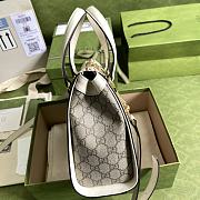 Gucci beige/ebony GG Supreme ophidia small tote bag in white 547551 24cm - 3