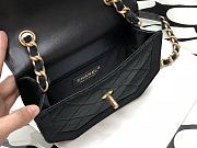 Chanel mini Flap bag velvet & gold metal in black 99109 20cm - 4