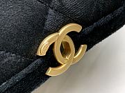 Chanel mini Flap bag velvet & gold metal in black 99109 20cm - 5