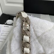 Chanel Fur flap bag in white AS2240 21.5cm - 4