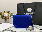 Chanel mini Flap bag velvet & gold metal in blue 99109 20cm - 2