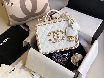 Chanel small Vanity case goatskin & gold metal white