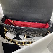 Chanel small Flap bag lambskin & gold metal in black 22cm - 2