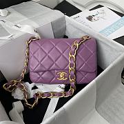 Chanel small Flap bag lambskin & gold metal in purple 22cm - 1