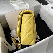 Chanel small Flap bag lambskin & gold metal in yellow 22cm - 2