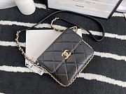 Chanel small Flap bag calfskin & gold metal in black 18cm - 1