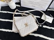 Chanel small Flap bag calfskin & gold metal in white 18cm - 1