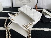 Chanel small Flap bag in white AS2979 22cm - 4