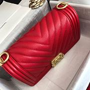 Chanel V-Boy handbag calfskin & gold metal in red 67086 25cm - 2