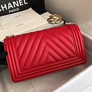 Chanel V-Boy handbag calfskin & gold metal in red 67086 25cm - 4