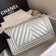 Chanel V-Boy handbag calfskin & gold metal in silver 67086 25cm - 3