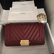 Chanel V-Boy handbag calfskin & gold metal in wine red 67086 25cm - 1