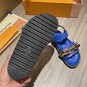 Louis Vuitton Paseo flat comfort sandal in dark blue - 6